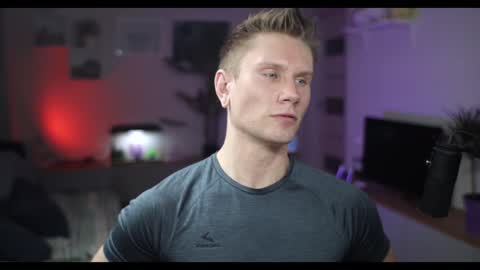 Kev online show from December 24, 2024, 7:00 pm