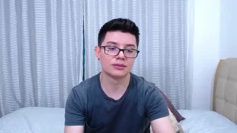 Snapshot of kevinhunts chatting on February 20, 2025, 7:23 am Kevin online show from February 20, 2025, 7:23 am