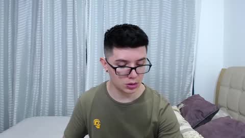 Snapshot of kevinhunts chatting on March 6, 2025, 10:58 pm Kevin online show from March 6, 2025, 10:58 pm