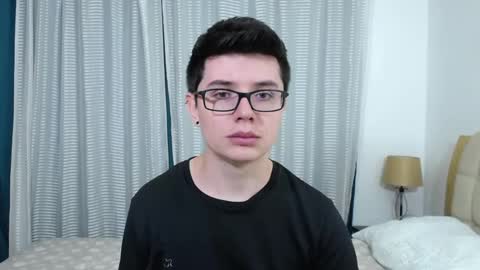 Snapshot of kevinhunts chatting on September 10, 2025, 10:10 pm Kevin online show from September 10, 2025, 10:10 pm