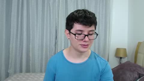 Snapshot of kevinhunts chatting on September 11, 2025, 8:53 pm Kevin online show from September 11, 2025, 8:53 pm