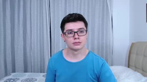 Snapshot of kevinhunts chatting on November 16, 2025, 9:42 pm Kevin online show from November 16, 2025, 9:42 pm