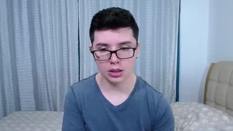 Snapshot of kevinhunts chatting on December 1, 2025, 6:57 pm Kevin online show from December 1, 2025, 6:57 pm