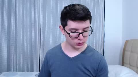 Snapshot of kevinhunts chatting on December 15, 2025, 7:07 pm Kevin online show from December 15, 2025, 7:07 pm