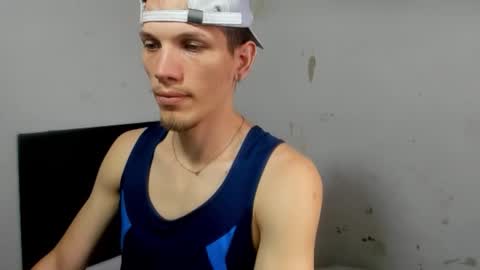 Snapshot of kevinkewma chatting on October 1, 2025, 12:11 pm kevinkewma online show from October 1, 2025, 12:11 pm