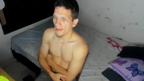 Snapshot of kevinkewma chatting on October 9, 2025, 2:04 pm kevinkewma online show from October 9, 2025, 2:04 pm