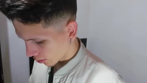 Snapshot of kevinkewma chatting on November 30, 2025, 10:08 am kevinkewma online show from November 30, 2025, 10:08 am