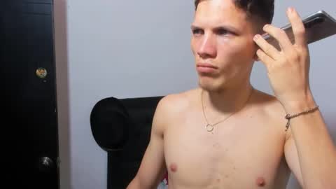 Snapshot of kevinkewma chatting on December 3, 2025, 10:35 am kevinkewma online show from December 3, 2025, 10:35 am