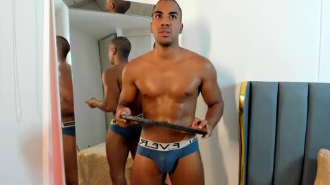 Snapshot of kevinxblack chatting on October 19, 2025, 12:33 am sebastian online show from October 19, 2025, 12:33 am