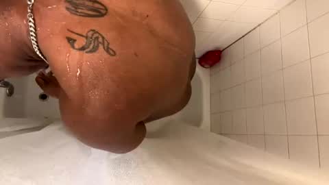 Snapshot of keybump323 chatting on January 12, 2025, 9:40 pm Keybump online show from January 12, 2025, 9:40 pm