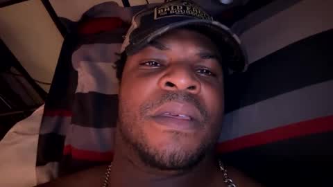 Snapshot of keybump323 chatting on March 12, 2025, 10:39 pm Keybump online show from March 12, 2025, 10:39 pm