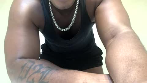 Snapshot of keybump323 chatting on September 13, 2025, 2:28 pm Keybump online show from September 13, 2025, 2:28 pm