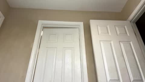 Snapshot of keybump323 chatting on September 26, 2025, 2:43 pm Keybump online show from September 26, 2025, 2:43 pm