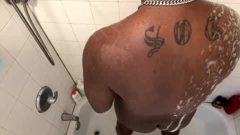 Snapshot of keybump323 chatting on October 3, 2025, 2:52 am Keybump online show from October 3, 2025, 2:52 am