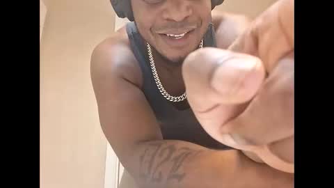 Snapshot of keybump323 chatting on November 7, 2025, 3:34 pm Keybump online show from November 7, 2025, 3:34 pm