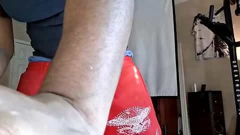 Snapshot of keybump323 chatting on November 28, 2025, 4:09 pm Keybump online show from November 28, 2025, 4:09 pm