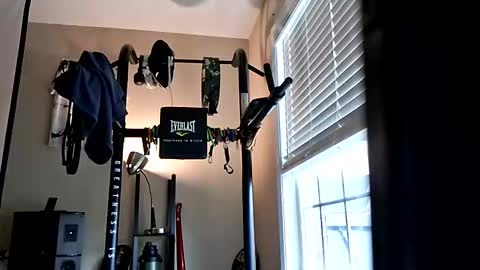 Snapshot of keybump323 chatting on December 2, 2025, 3:51 pm Keybump online show from December 2, 2025, 3:51 pm