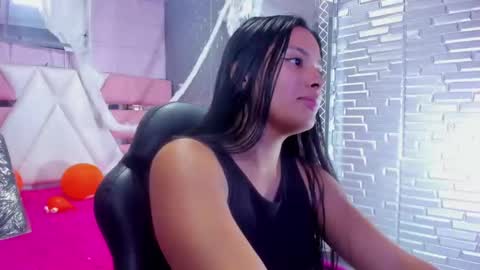 Snapshot of keylaconors chatting on November 4, 2025, 1:32 pm keylaconors online show from November 4, 2025, 1:32 pm