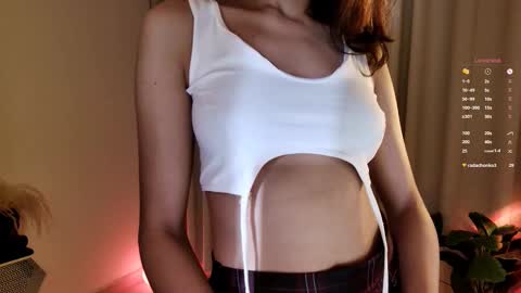 Keyla online show from March 5, 2025, 9:37 pm