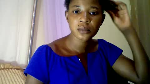 Snapshot of kezzia2 chatting on November 17, 2025, 8:20 am kezzia2 online show from November 17, 2025, 8:20 am