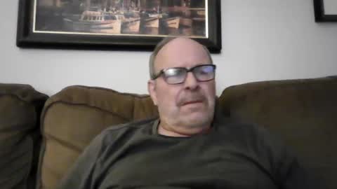 Snapshot of kfries chatting on October 17, 2025, 3:20 am Kent online show from October 17, 2025, 3:20 am