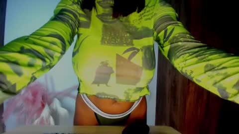 Snapshot of khate_smith chatting on October 9, 2025, 3:54 pm khate_smith online show from October 9, 2025, 3:54 pm