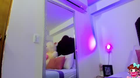 Snapshot of khloe_cutee chatting on January 22, 2025, 12:06 pm Khloe Cute online show from January 22, 2025, 12:06 pm