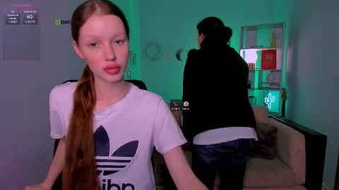 khloebeauty online show from November 18, 2025, 9:08 pm