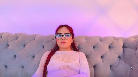 khloejohnson online show from September 15, 2025, 8:25 am