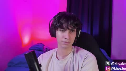 khozler_ online show from November 5, 2025, 2:00 am