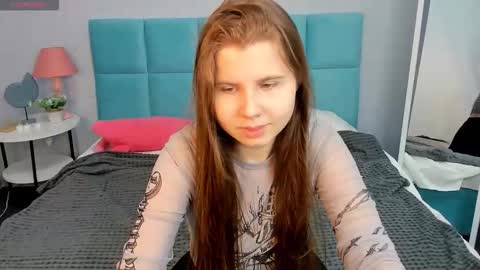 Ellie online show from October 5, 2025, 3:05 am