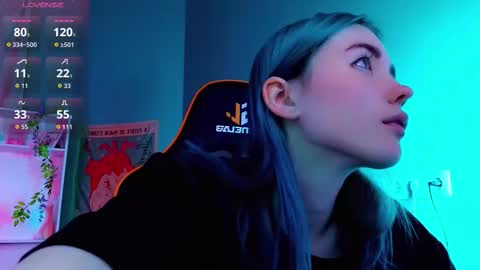 Kira online show from September 18, 2025, 8:55 pm