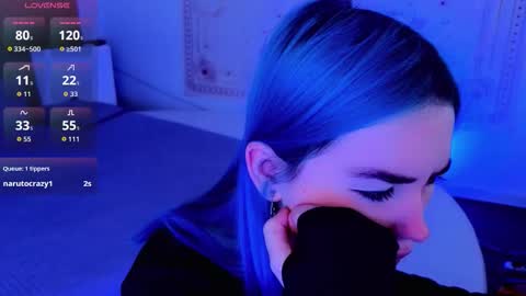 Kira online show from October 3, 2025, 9:23 pm