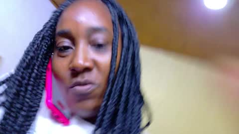 Snapshot of kiara_evanss chatting on September 13, 2025, 2:55 am Kiara online show from September 13, 2025, 2:55 am