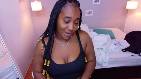 Snapshot of kiara_evanss chatting on September 26, 2025, 3:21 am Kiara online show from September 26, 2025, 3:21 am