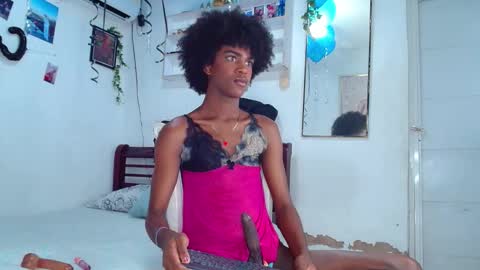 kiara_valentte_ online show from October 10, 2025, 2:38 pm