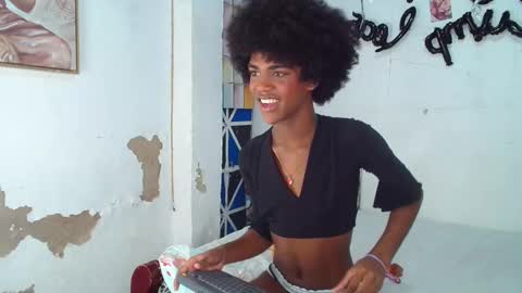 kiara_valentte_ online show from October 16, 2025, 2:07 pm