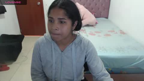 Kiara online show from December 14, 2024, 7:57 pm