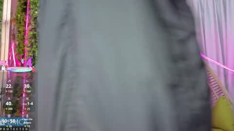 Kiara Zahiri online show from October 4, 2025, 11:08 am