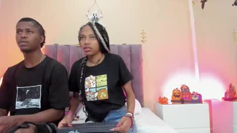 Sara Palacios online show from October 30, 2025, 7:14 pm