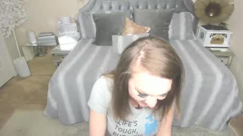 Snapshot of kiarose chatting on February 15, 2025, 12:37 am Kia Rose online show from February 15, 2025, 12:37 am