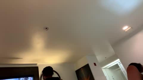 Snapshot of kibrombariu45 chatting on November 30, 2025, 5:33 am HunneysPlayRoom online show from November 30, 2025, 5:33 am