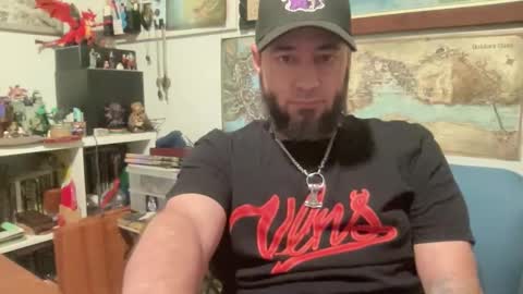 Snapshot of kicker_of_elves chatting on November 15, 2025, 9:32 pm kicker_of_elves online show from November 15, 2025, 9:32 pm