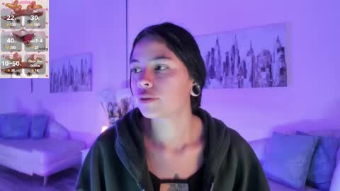 kIKI online show from December 5, 2024, 12:33 pm