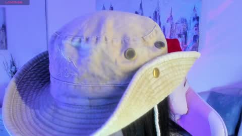 kIKI online show from December 28, 2024, 4:41 am