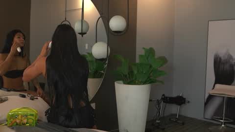 Kim online show from October 8, 2025, 1:20 pm