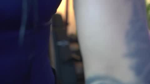 Kim online show from October 28, 2025, 12:52 pm