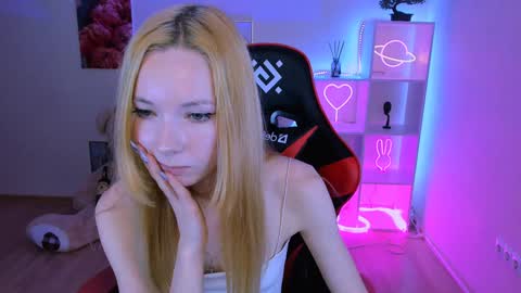 kim_boyd online show from January 23, 2025, 3:54 pm