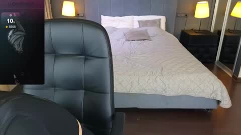 Snapshot of kim_brownie chatting on February 15, 2025, 3:42 am Kim online show from February 15, 2025, 3:42 am