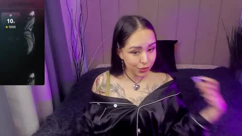 Snapshot of kim_brownie chatting on March 6, 2025, 7:43 pm Kim online show from March 6, 2025, 7:43 pm